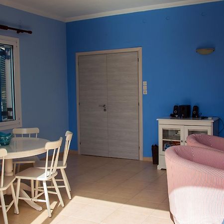 Irimar Retreat Managed By Hilltop Residences Mikrá Mandínia Esterno foto